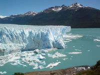 アルゼンチン／ペリト・モレノ氷河前のカフェテリア再開