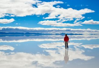 ウユニ塩湖 鏡の世界８日間（雨季限定ツアー）