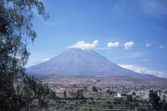 ペルーアレキパ訪問！コルカ渓谷・ミスティとチャチャニ登山を楽しむ登山家一押しプラン！