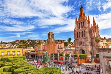 メキシコ中央高原３都市めぐり７日間