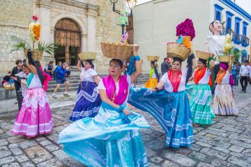 S様：メキシコの彩りと祝宴の旅　
～グアナファト・オアハカ・カンクン～